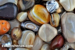 how-much-do-raw-gemstones-cost-zaminshenas.com قیمت سنگ های قیمتی خام چقدر است؟