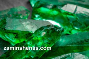 how-do-we-determine-the-true-value-of-a-gemstone-zaminshenas.com چطور ارزش واقعی یک سنگ قیمتی را تشخیص دهیم؟